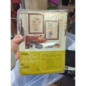 Vintage Kugel-Vogart Crewel Creative Stitchery Flower Bouquet With Ribbon